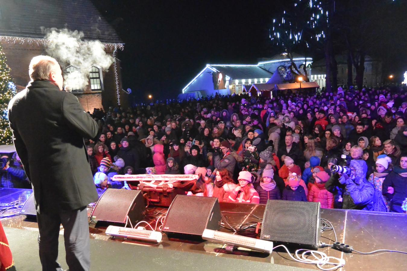 Kauno rajono merasValerijus Makūnas skelbia artėjančias Kalėdas